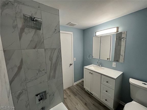 2nd image of 11205 Danbury Ave #D