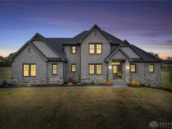 52 Maple Point Ct, Wilmington, OH 45177