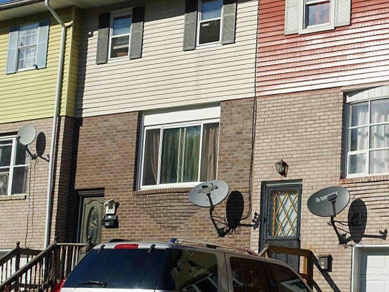 1st image of 221 Old Forge Dr