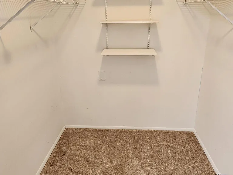 2ND BEDROOM WALK IN CLOSET