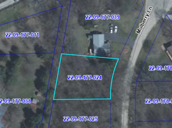 209 Mulberry Ln, Dixon, IL 61021