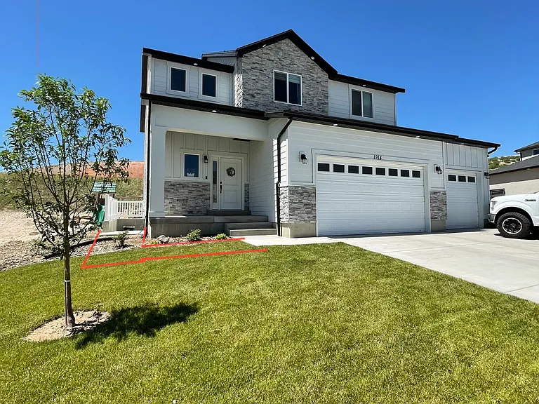 1914 S Longview Rd — Photo 1