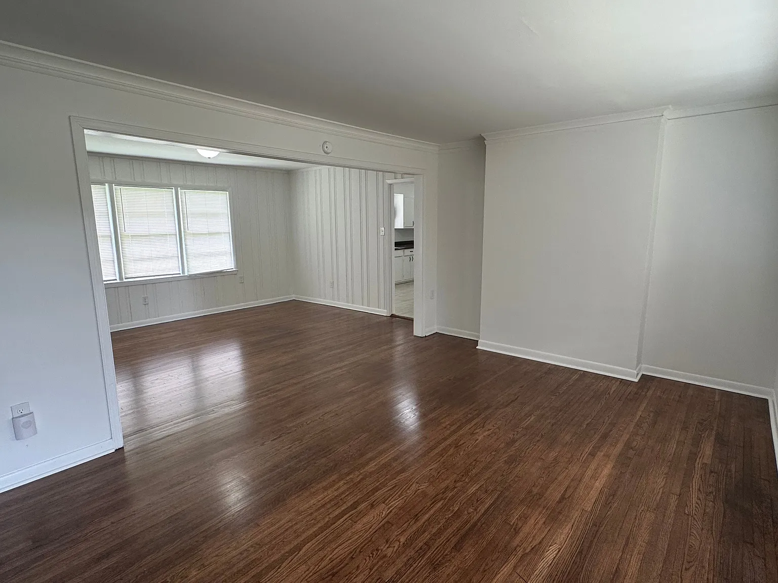 Newly Renovated Brick Home with Spacious Entertaining Areas — Photo 4