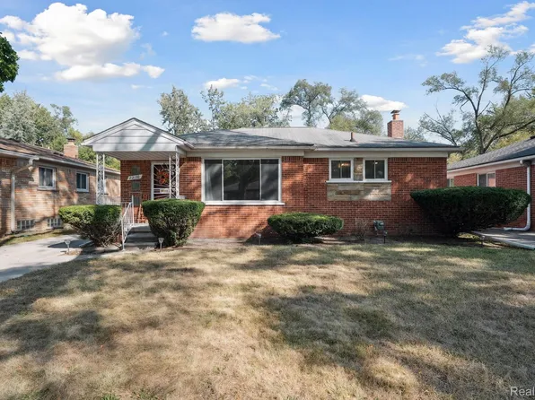 22130 Gardner St, Oak Park, MI 48237