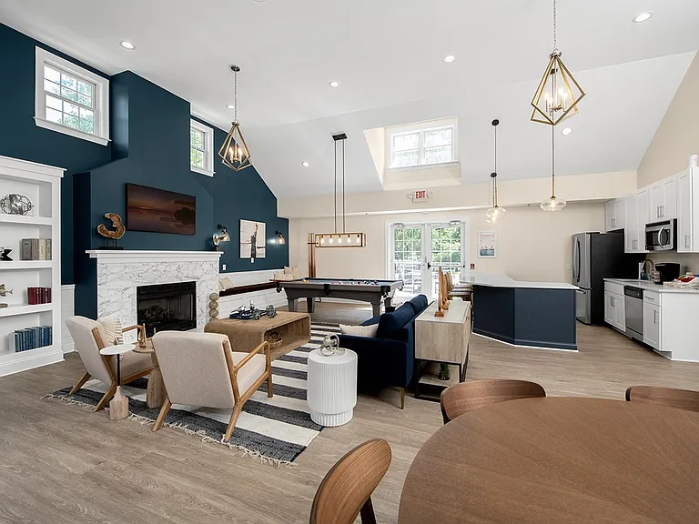 Spa Cove Apartments — Photo 24