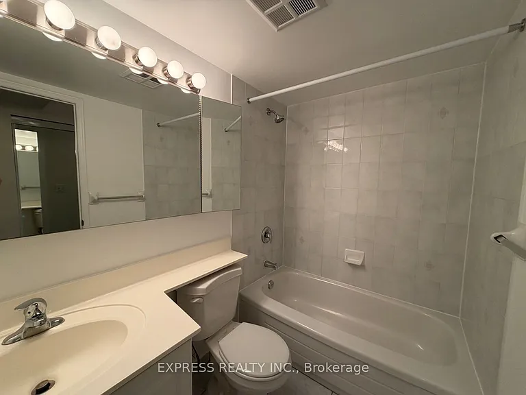 29 Pemberton Ave #1206 — Photo 9