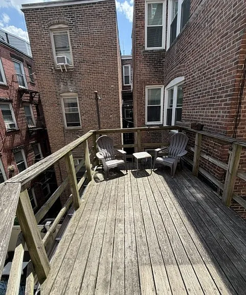 24 Hull St #2R — Photo 9