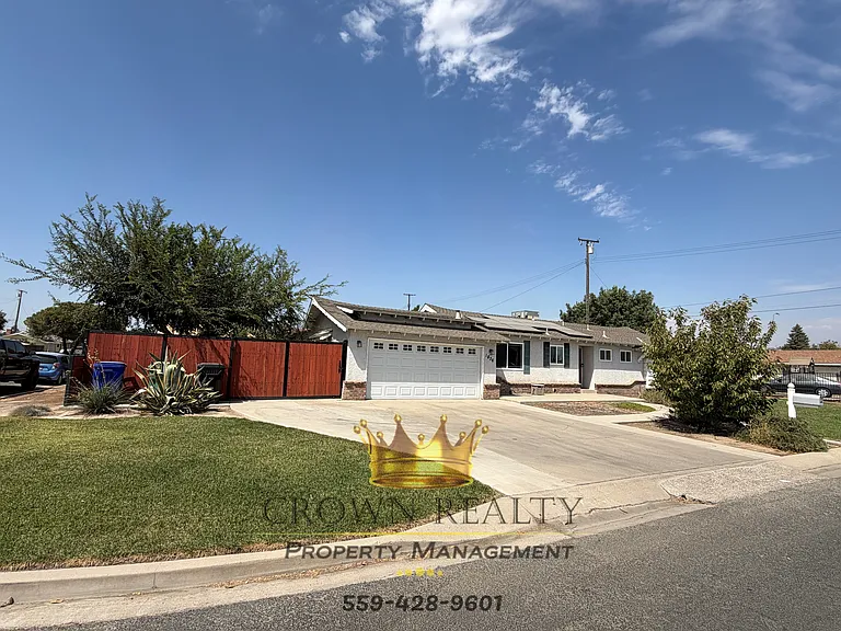 1836 W School Ave — Photo 4