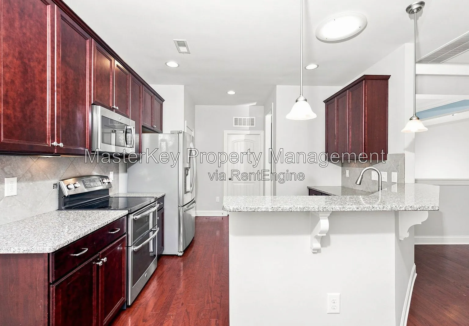 4 bed, 3.0 bath, 2858 sqft, $2,700 — Photo 3