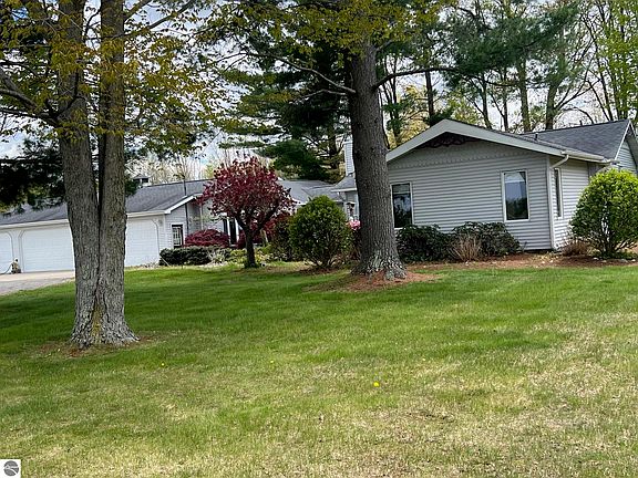 5th image of 21403 Swan Creek Rd