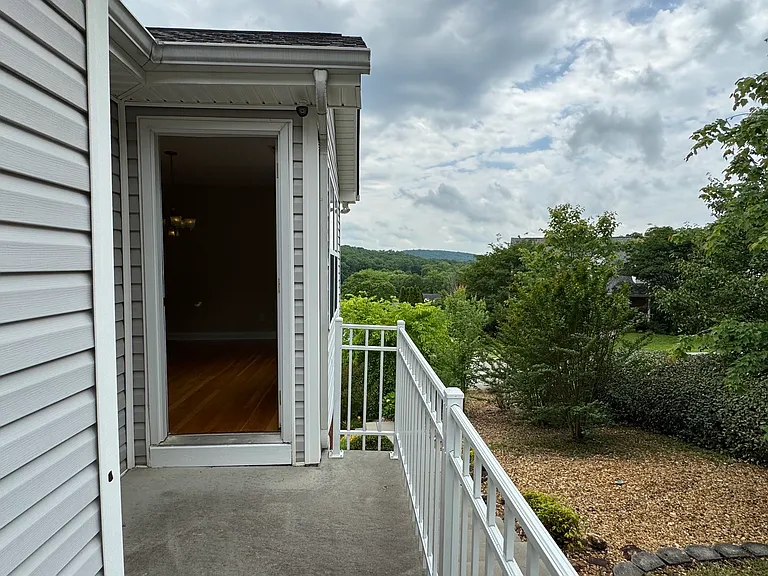 5685 Hyacinth Ln — Photo 38
