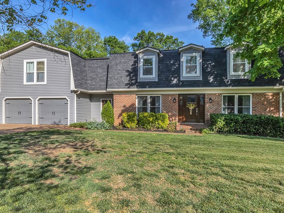 1st image of 2248 Racquet Club Dr