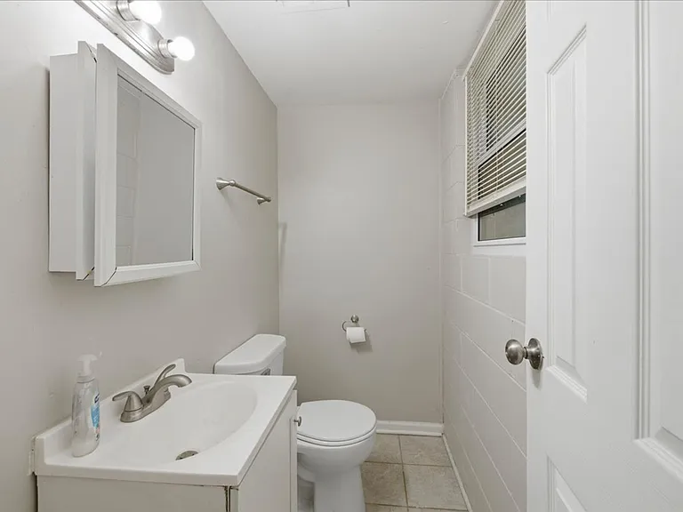 3226 Voigt Dr — Photo 15