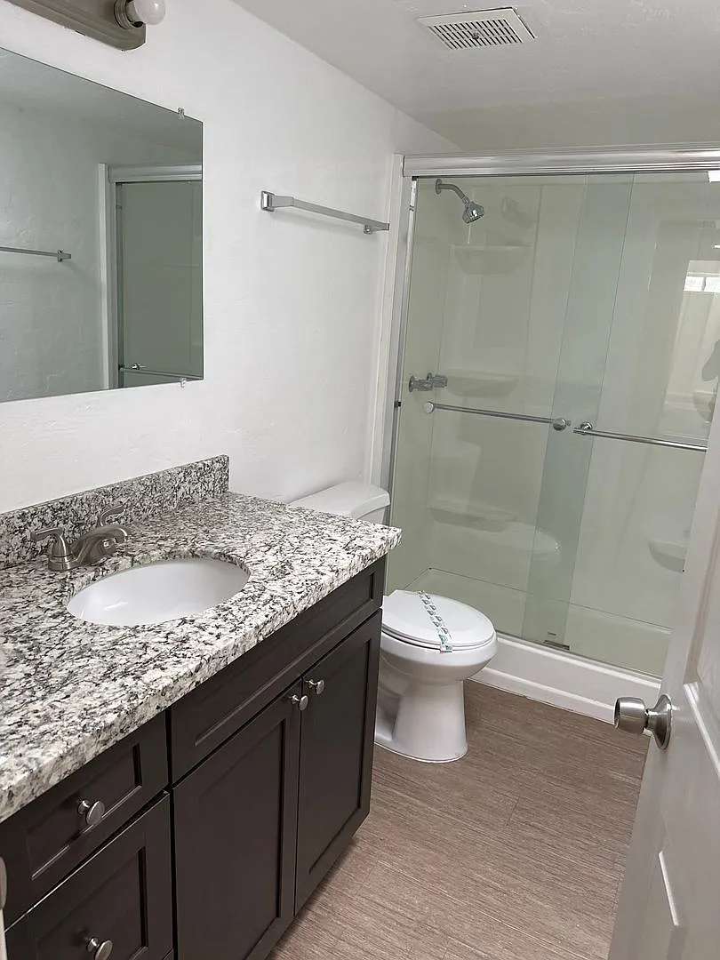 2 bed, 2.0 bath, 1000 sqft, $1,245 — Photo 3