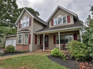 3174 Brynwood Dr, Whitehall, PA 18052