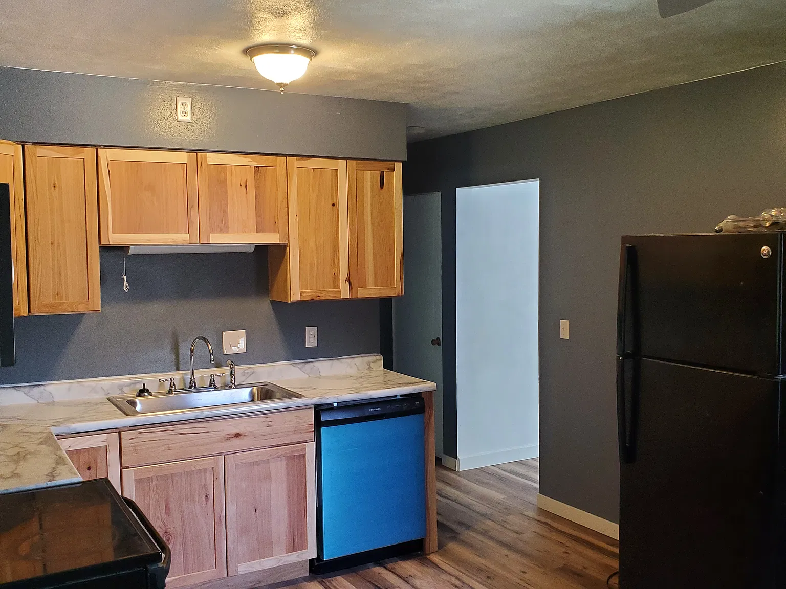 3 bed, 1.5 bath, 1000 sqft, $1,450 — Photo 1