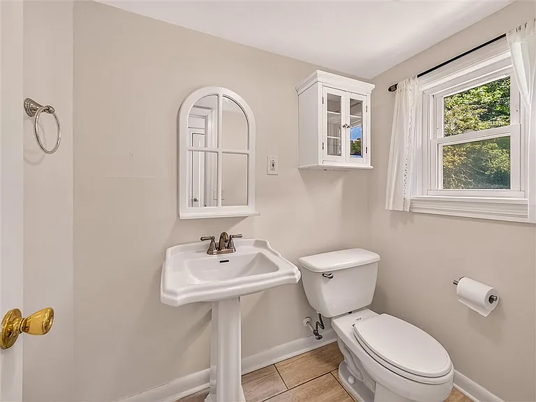 82 Clovercrest Dr — Photo 20
