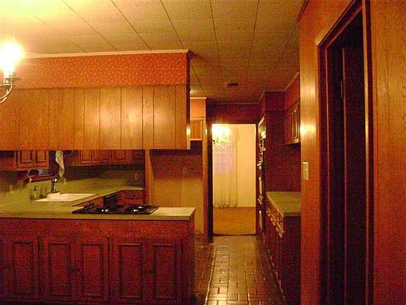 5th image of 927 30th St