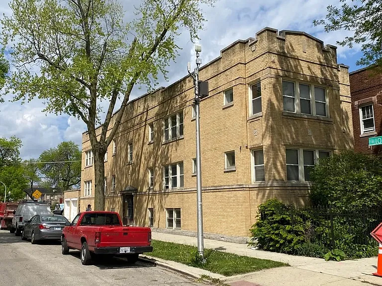 3636 W Iowa St #1R — Photo 1