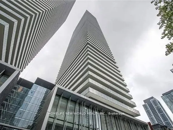 50 Charles St E, Toronto, ON
