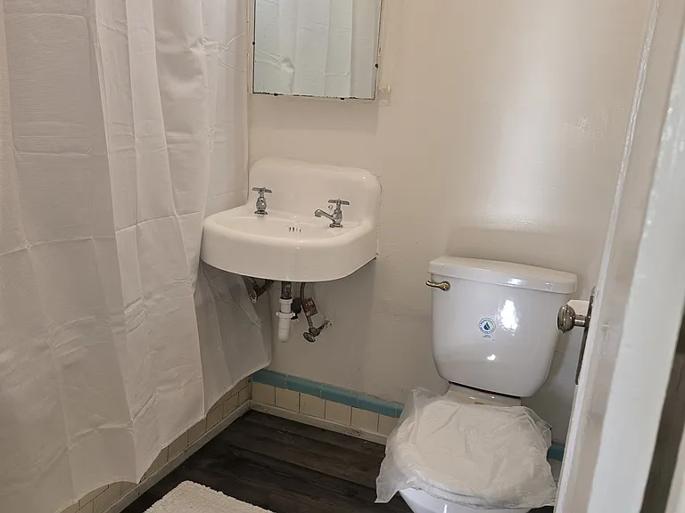 2808 Hillcrest Dr — Photo 9