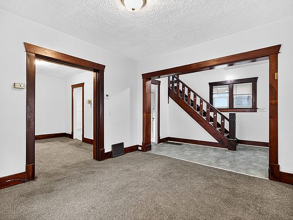 2nd image of 2128 6th St SW