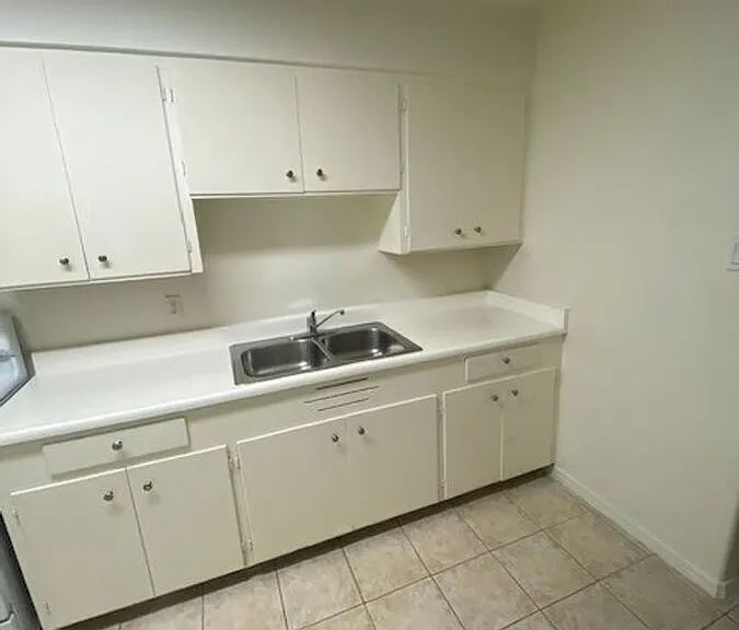 10648 N 15th Ave #2 — Photo 10