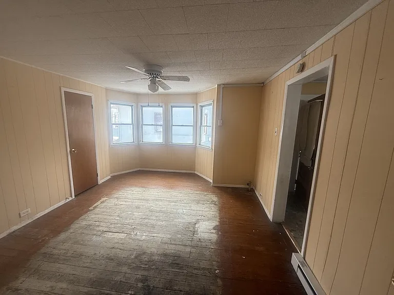 89 Belmont St #2 — Photo 2