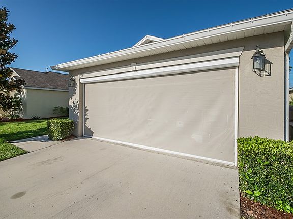 5th image of 324 Lake Suzanne Dr