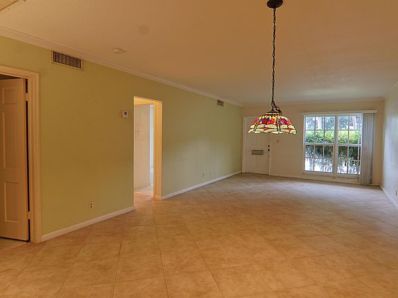 5th image of 770 E Camino Real #0050