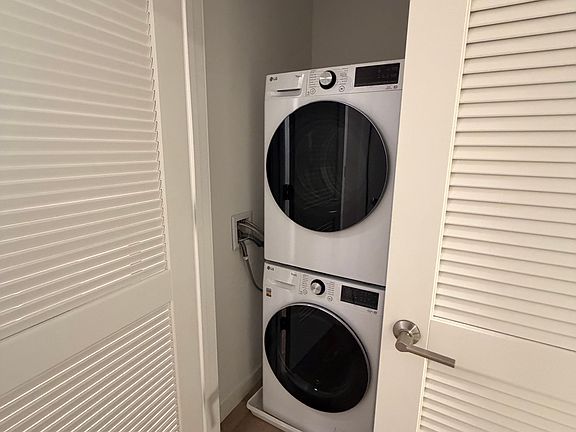 4th image of 1565 Harbor Blvd #7788