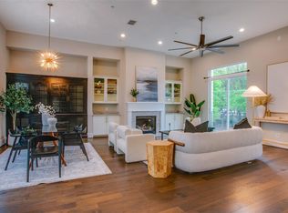 381 E Greenbriar Ln APT 804, Dallas, TX 75203