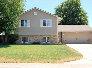 10805 W Stafford St, Wichita, KS 67209