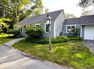 9 & 11 Oakview Dr, Cape Elizabeth, ME 04107