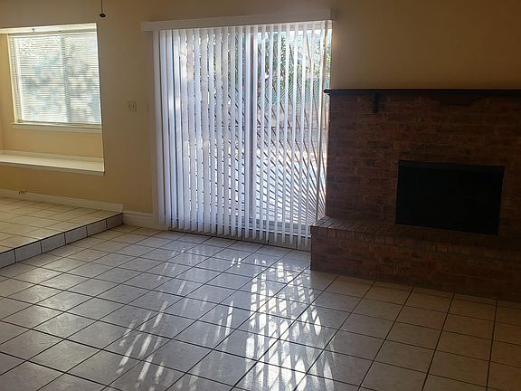 4th image of 1605 Bill Ogden Dr