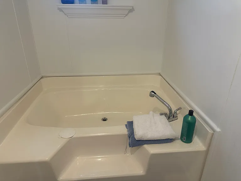115 Ridgeway Ct — Photo 8