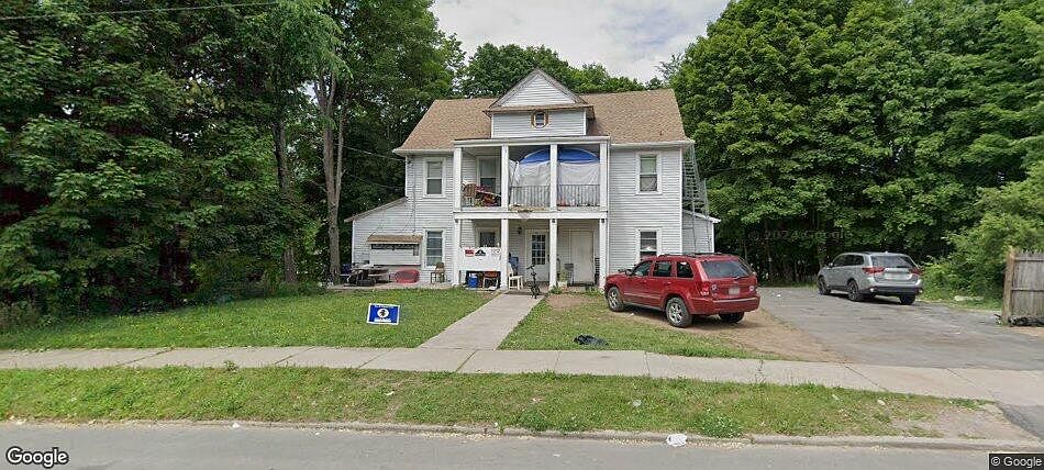 1st image of 20 Lakewood Ave APT 4