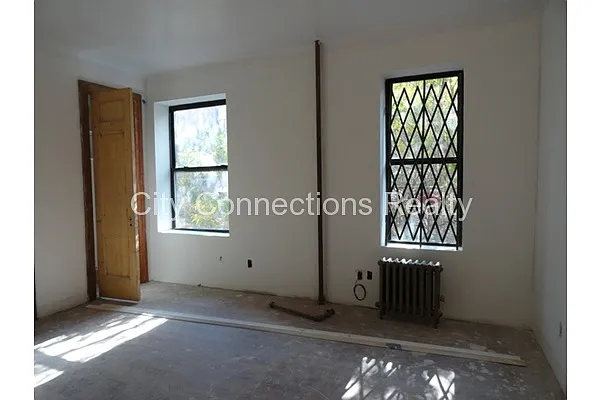 Rented by City Connections Realty | media 29