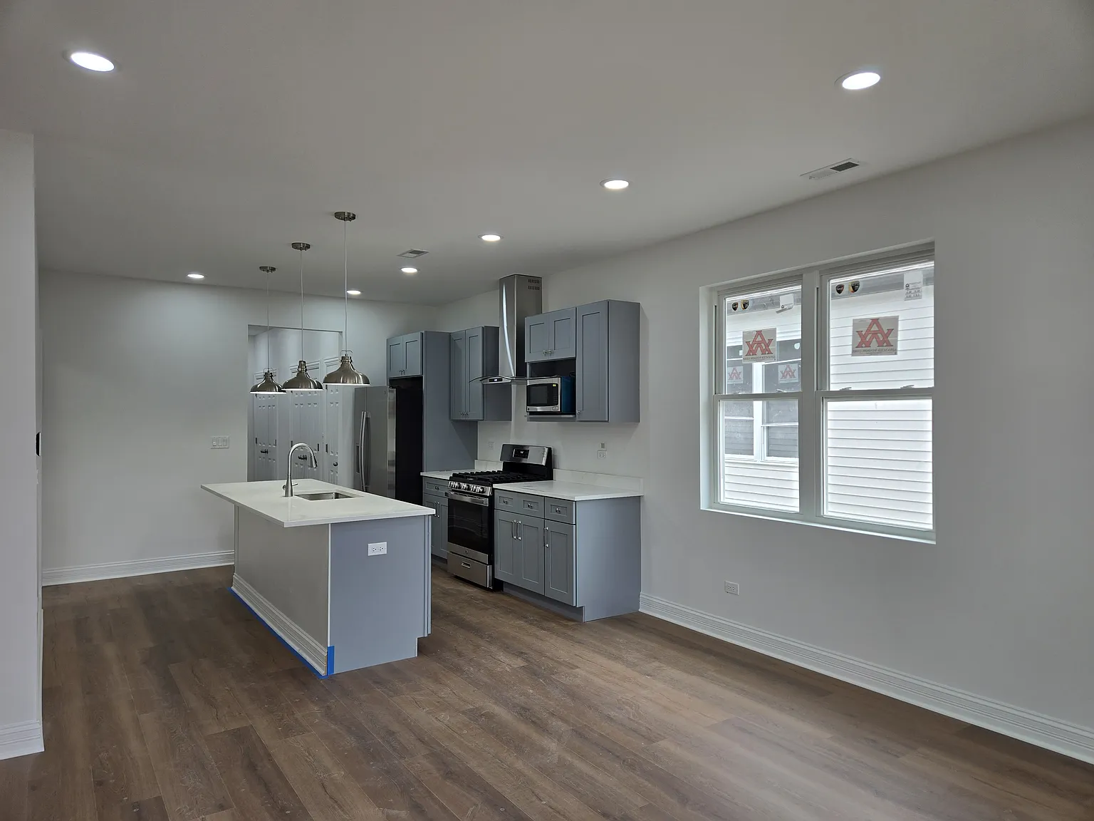 3 bed, 1500 sqft, $2,500 — Photo 2