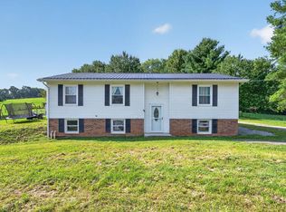 981 Cripple Creek Rd, Wytheville, VA 24382