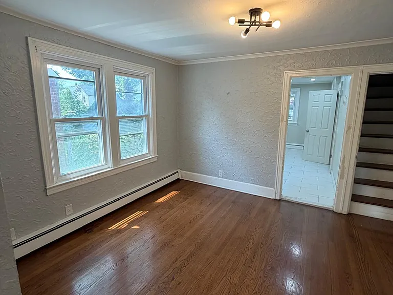 712 Sheridan Ave #A — Photo 3