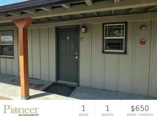 2541 NE Stephens St #17, Roseburg, OR 97470