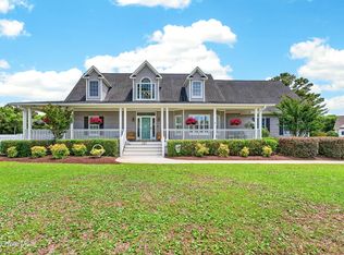 265 Yacht Club Dr, Newport, NC 28570