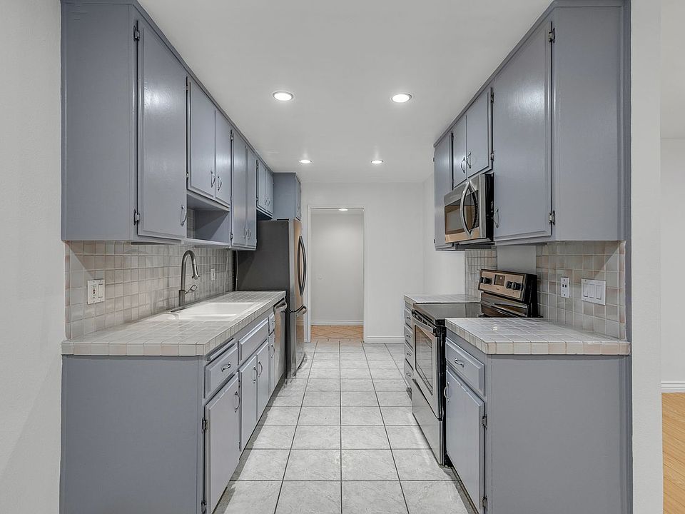 1st image of 121 N Croft Ave APT 108