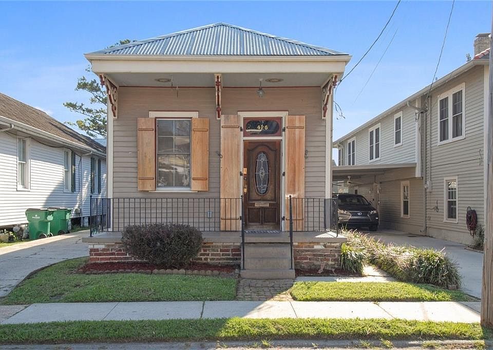 1st image of 426 Huey P Long Ave