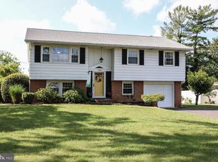 1889 Greenwillows Dr, Vineland, NJ 08361