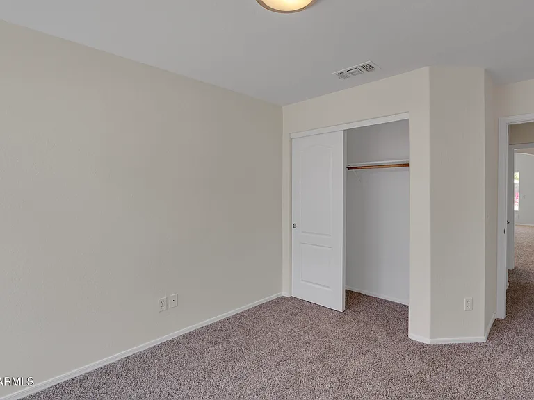 3321 W Gary Dr — Photo 14