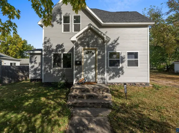 222 W 2nd St, Canton, SD 57013