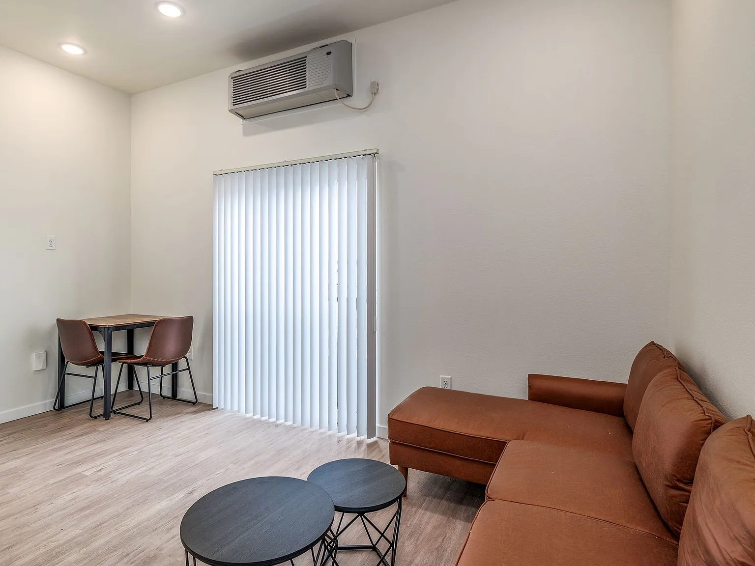 Spirit Of St Louis Apartments — Photo 1