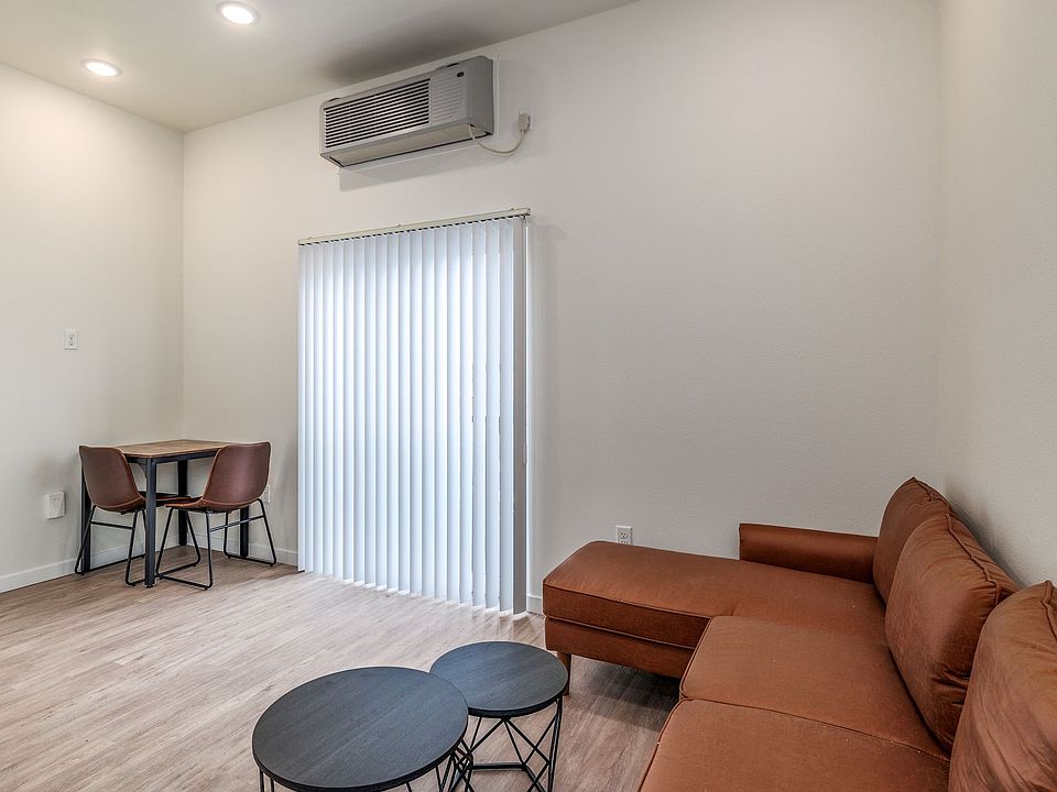 1st image of 1310 E Saint Louis St #101